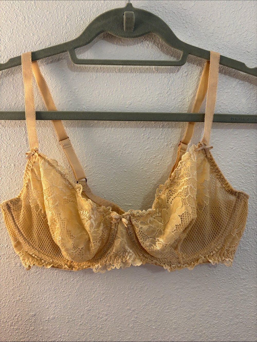 Savage X Fenty Lemon Lace Underwire Bra